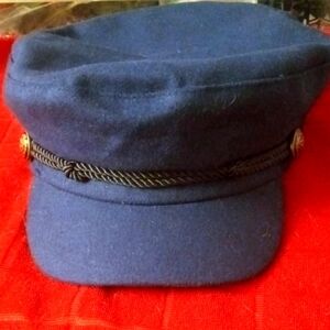 Vintage royal air cap Europe or Canada